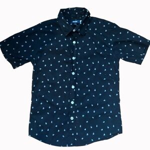 Univibe Boys button down shirt Size Medium skull pattern